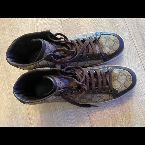 Gucci Sneakers - Picture 2 of 4